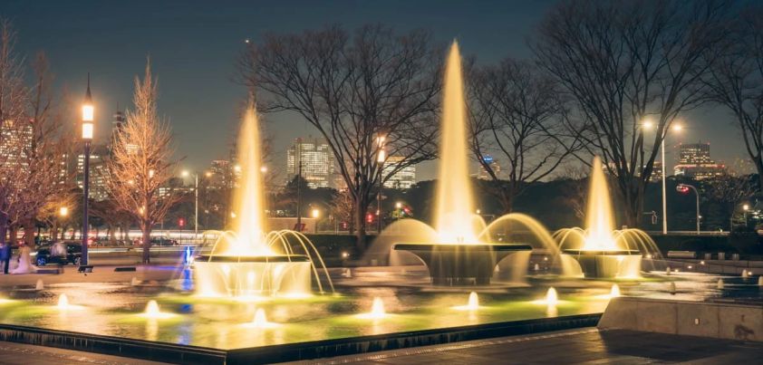 Fountains in the Rain: Short story by Yukio Mishima