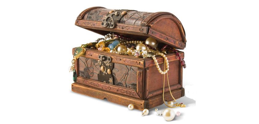 The Jewels / False Gems: Short story by Guy de Maupassant