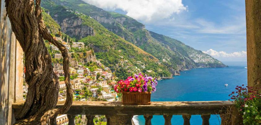 Spring in Fialta: Short story by Vladimir Nabokov