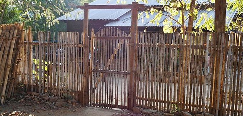 The Fence: Short story by Hamsad Rangkuti